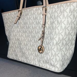 Michael Kors Tote